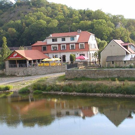 Hotel U Berounky Srbsko Buitenkant foto