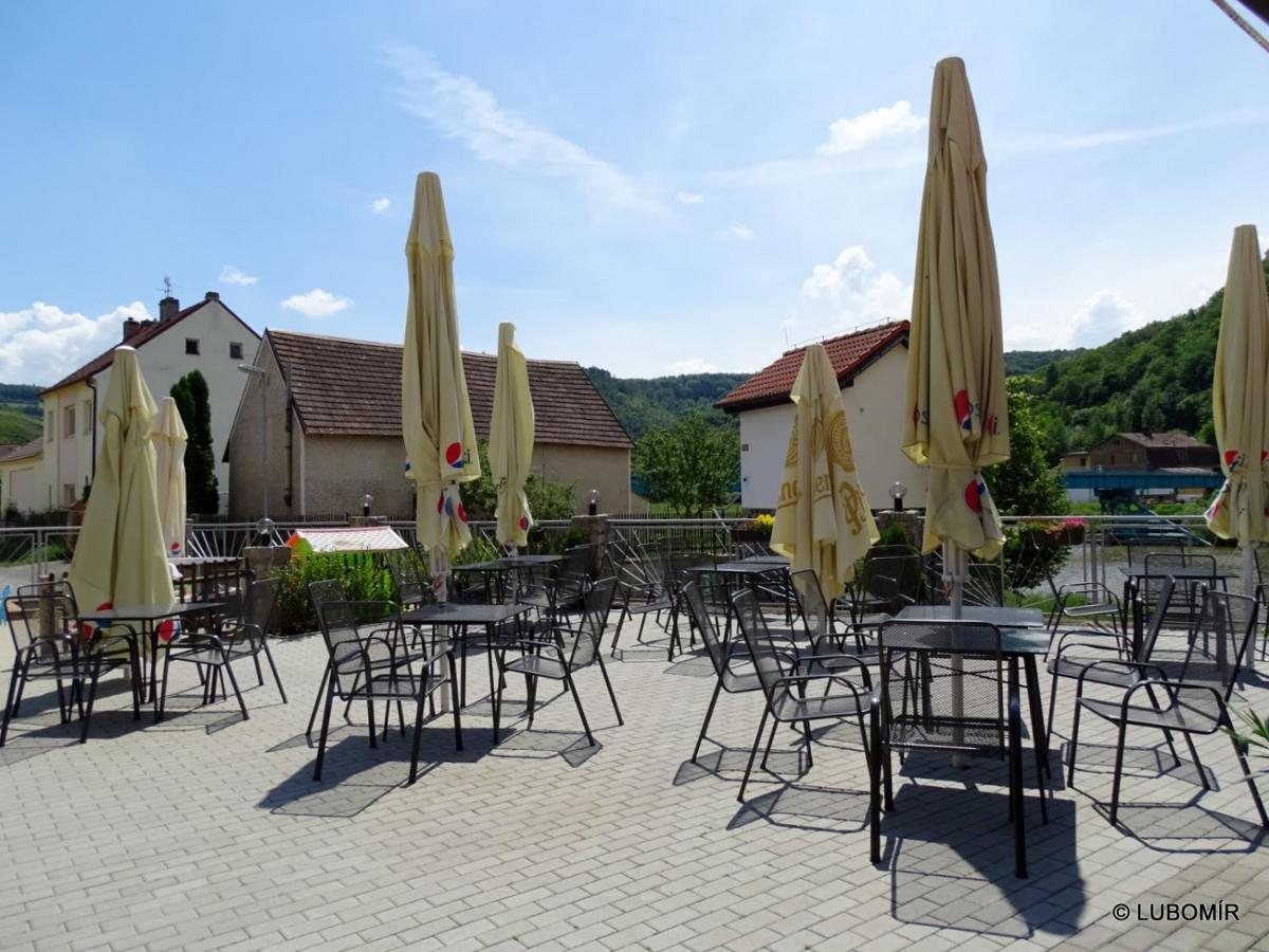 Hotel U Berounky Srbsko Buitenkant foto